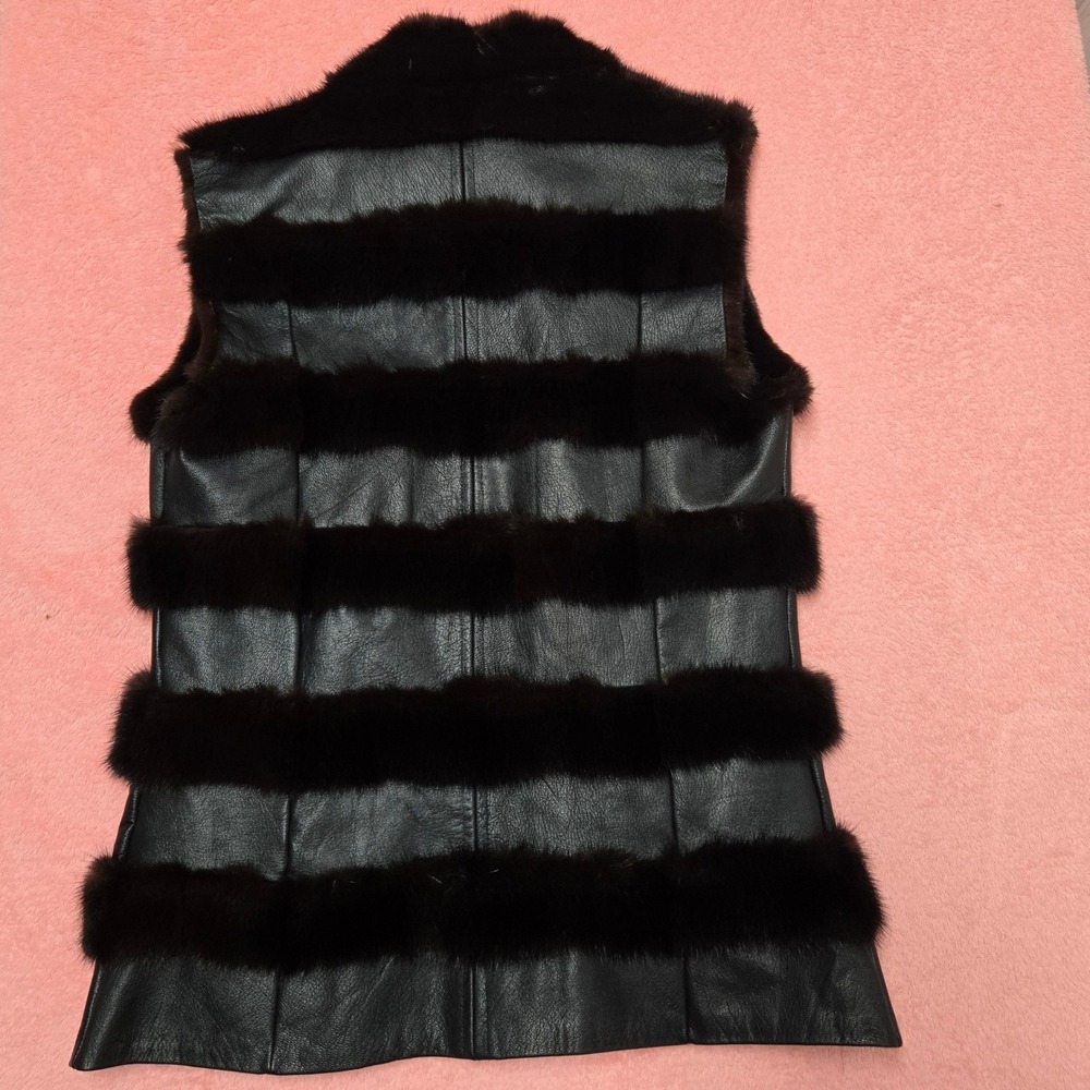 Black Fur Panel Zip Front Sleeveless Vest Women's Size S/M Material Unknown - Picture 10 of 15